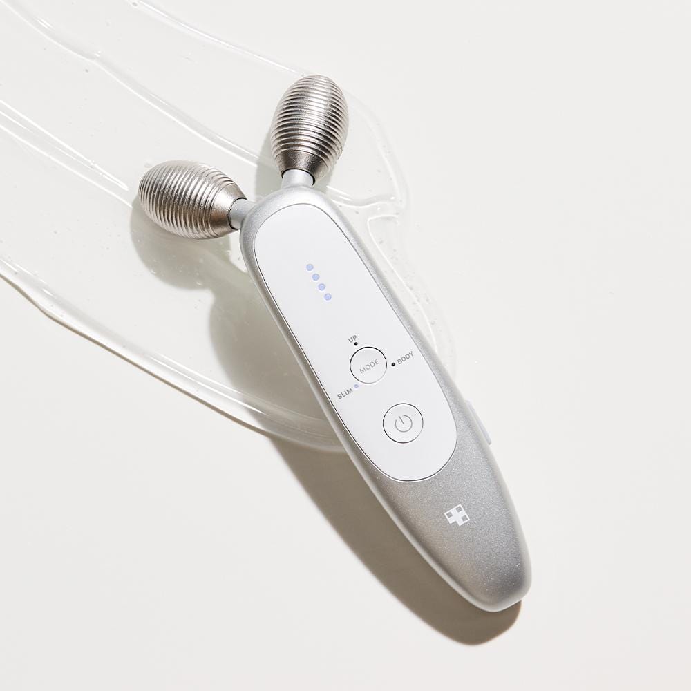 [Facial Lifting & Contouring] AgeR Derma EMS Shot MEDICUBE MY